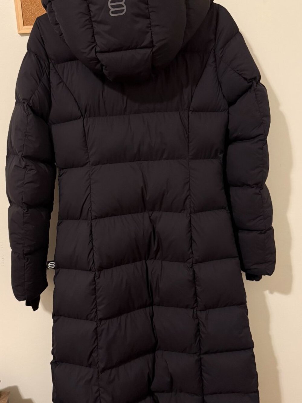 Aritzia The SuperSnug Puff™ Long – cliMATTE™, Black, 2XS - Picture 7 of 7